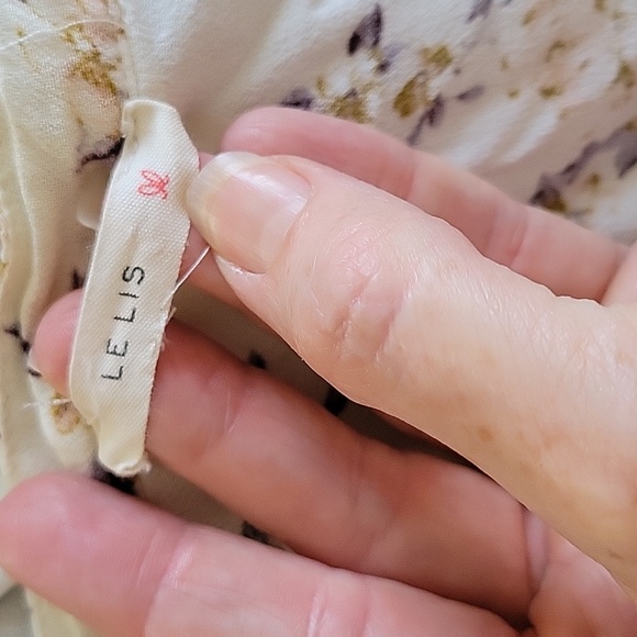 🌺3 for $10 Le Lis Ruffled Floral Long Sleeve Blouse - Picture 4 of 7